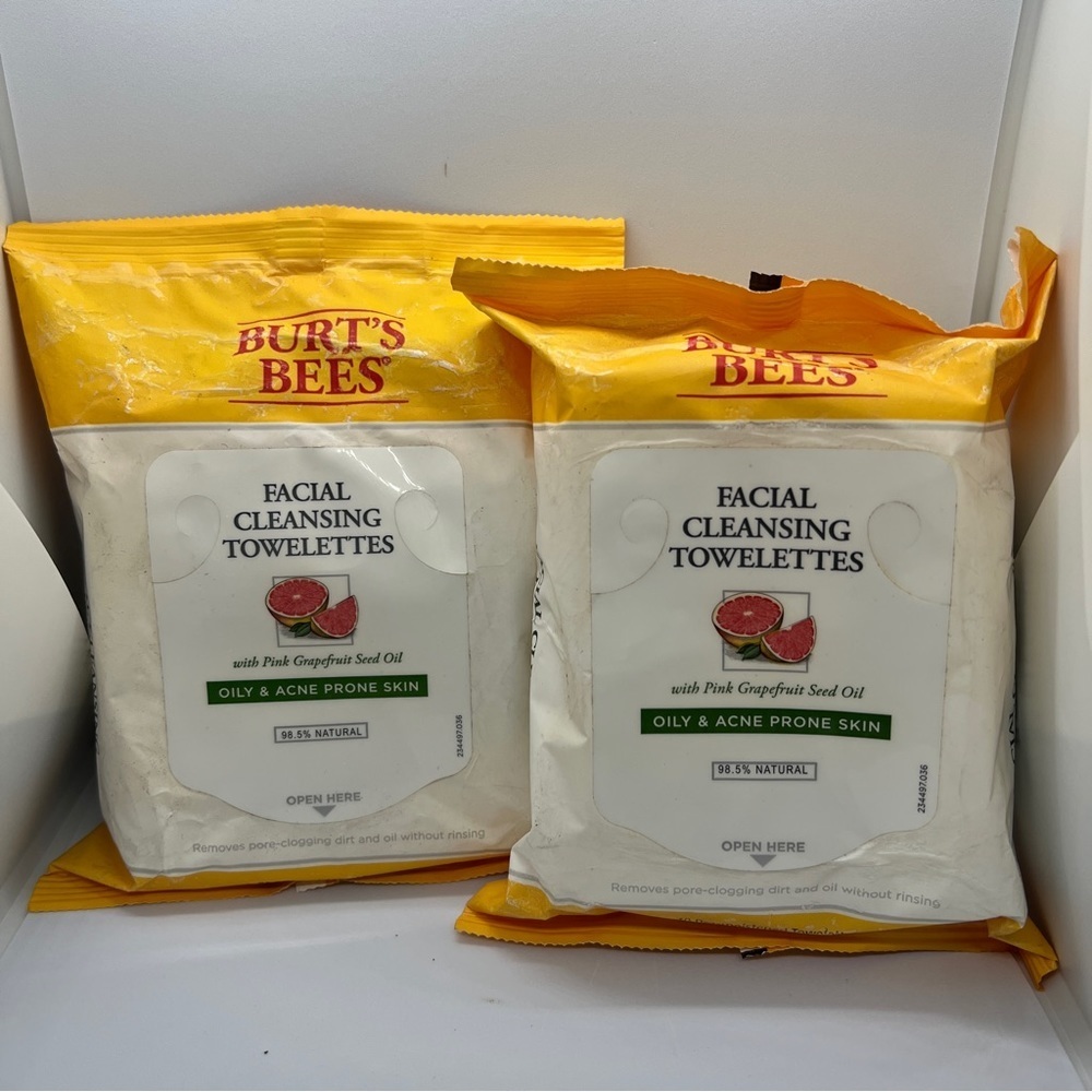 2 Burts Bee Pink Grapefruit Seed Oil Facial Cleansing Towelettes Oily Acne Prone